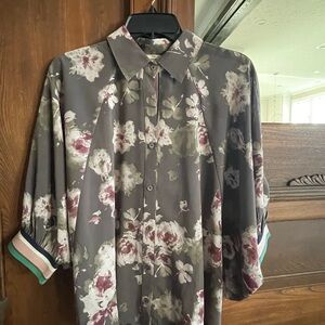Floral Print Gray Button-Up Shirt -